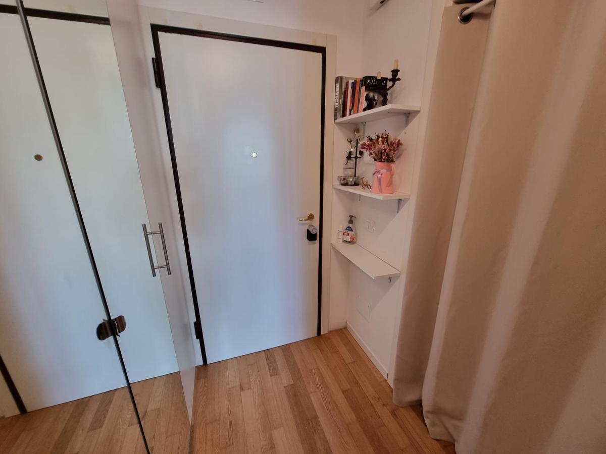 Anastasia's Boutique Apartment *